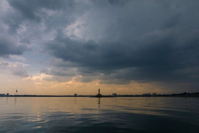 Hussain Sagar Lake Private Walking Tour in Hyderabad - Key Points