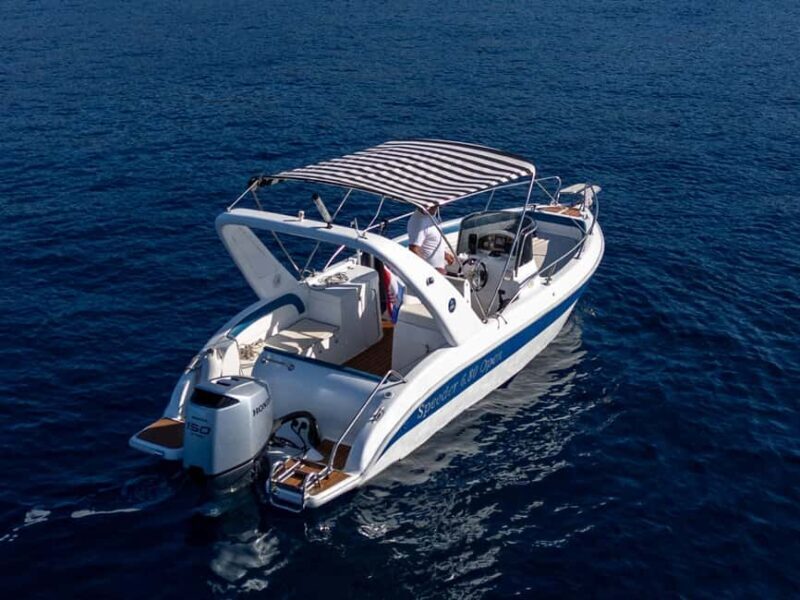 Hvar: Private Speedboat Tour Blue Green Caves, Vis & Pakleni - Key Points