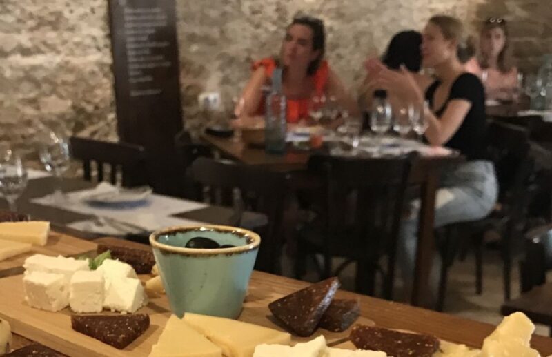Hvar: Wine Lovers Tour to 3 Wineries with Local Tastings - Key Points