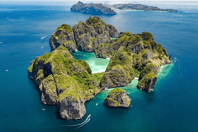 Hype Yacht : VIP Tour Phi Phi Island & Maya Bay from Phuket - Key Points