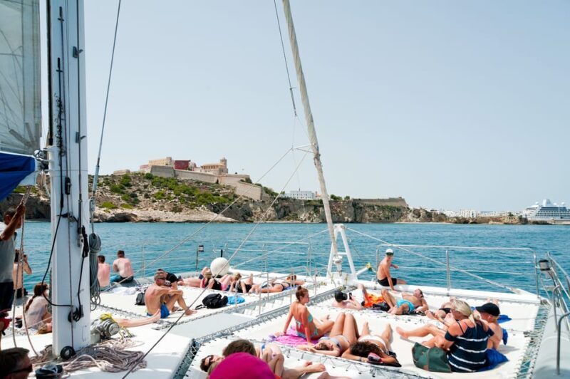 Ibiza: Catamaran Cruise to Formentera with Meal and Drinks - An In-Depth Look at the Catamaran Cruise Experience