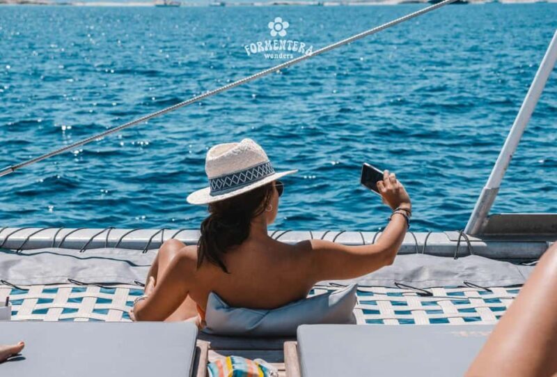 Ibiza: Formentera Sailing w/BBQ, Open Bar & Water Activities - The Experience in Detail