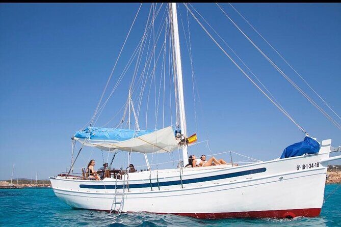 Ibiza: Private Sailboat with Tapas, Open Bar & Music - Who is This Tour Best For?