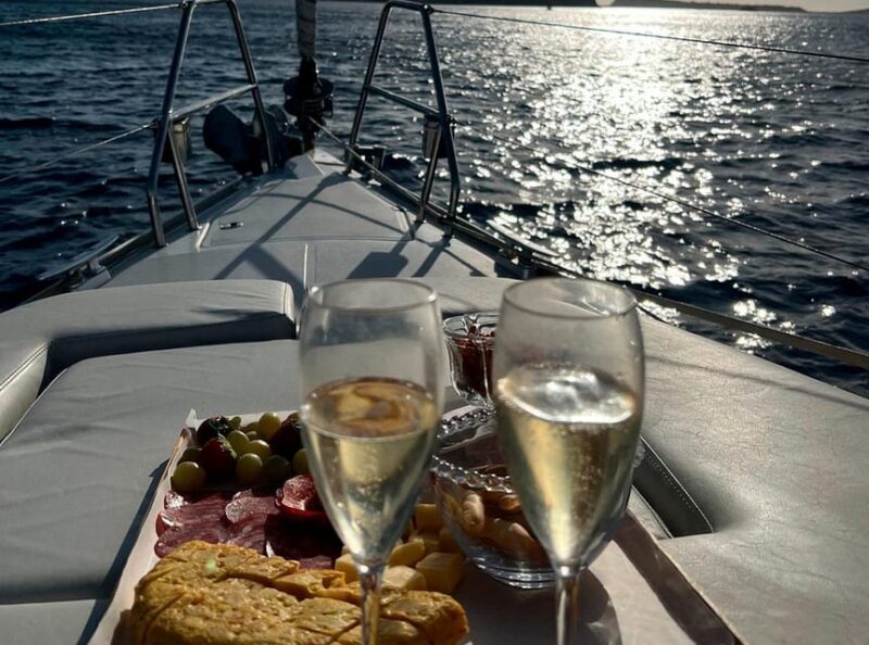 Ibiza: Sunset boat trip with appetizers, only up to 6 guests - Who Is This Tour Best For?