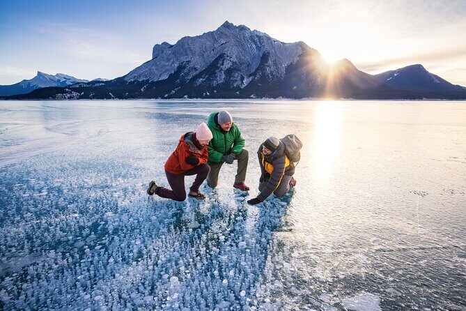 Ice Bubble Adventure on Abraham Lake - Key Points