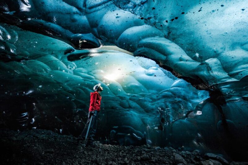 Iceland 3-Day Tour Golden Circle, Glacier Lagoon, & Ice Cave - A Deeper Dive into the Iceland 3-Day Tour