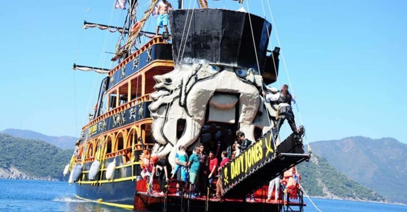 Icmeler Pirate Boat Trip, Lunch, Unlimited Soft Drinks - An Authentic Day on the Mediterranean with a Pirate Twist