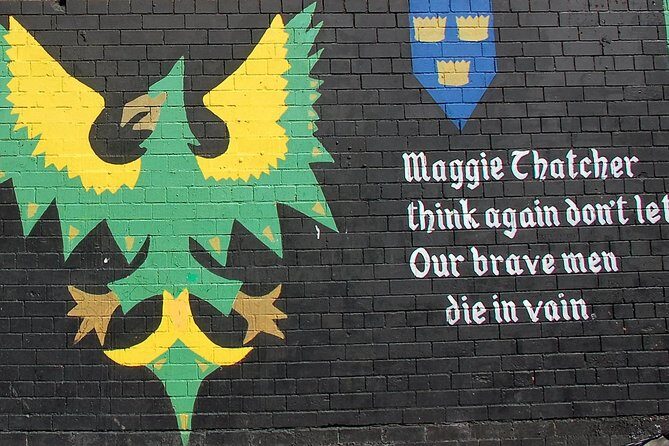 Iconic 2hr Belfast taxi tour The Troubles - A Deep Dive into the Belfast Troubles Taxi Tour