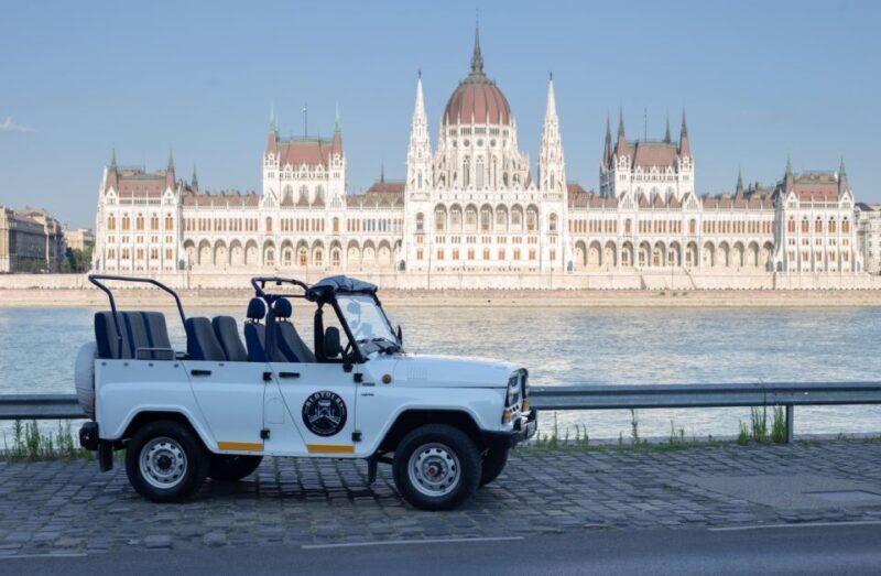 Iconic Budapest tour with Classic Russian Jeep and G-Wagon - Discovering Budapest from a Unique Perspective