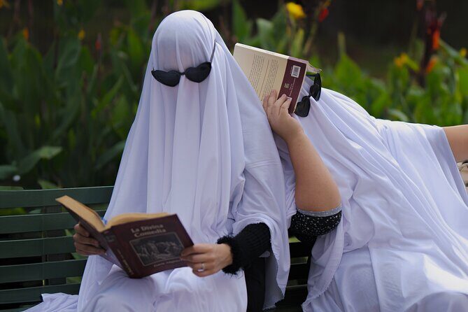 Iconic CDMX Photoshoot with Professional Posing and Editing - Is This Experience Right for You?