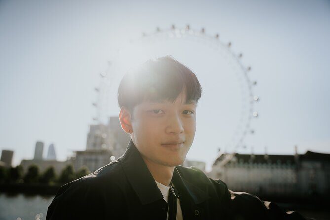 Iconic London Portraits Tour with Expert Local Photographer - The Experience in Detail