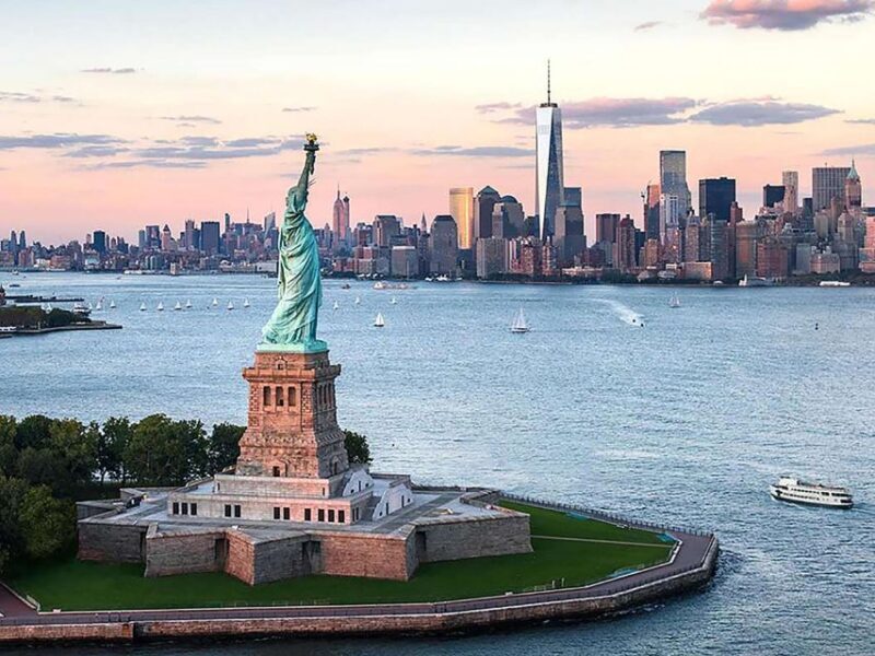 Iconic NYC: 9/11, Wall St, Liberty - An In-Depth Look at the Tour