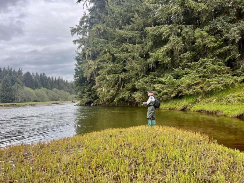 Icy Strait Point: River Fishing & Bear Search Tour - Key Points