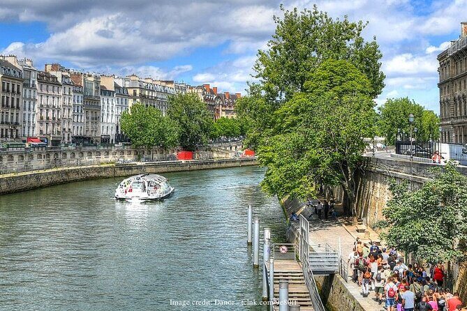 Île de la Cité Private 2h Tour with Latin Quarter & Seine River - The Sum Up