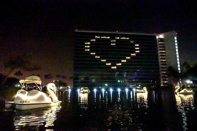 Illuminated Swan Boat Night Ride on Rainbow Lagoon in Long Beach - Who This Experience Is Best For