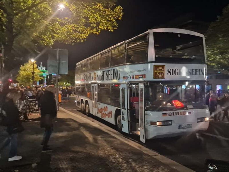 Illuminiertes Berlin: Lichterfahrt mit Livekommentar - Authentic Insights from Travelers