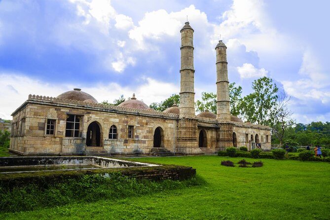 Imperial Cities and Sightseeing Tour of India - FAQ