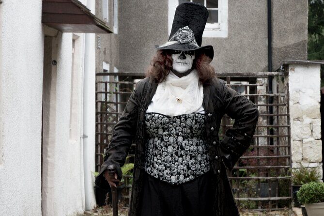 In and Out the Dusty Closes - FAQ