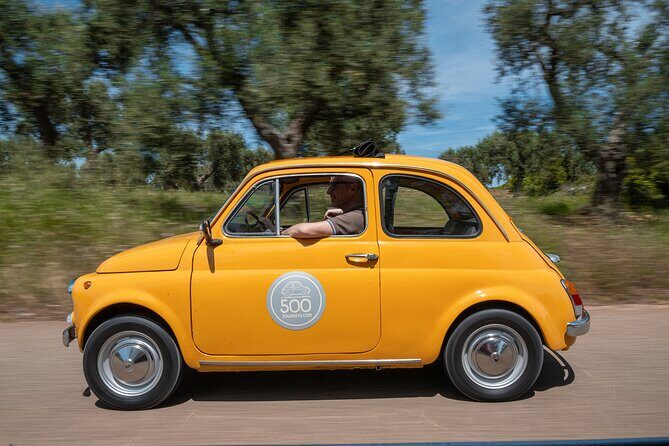 In Valle d'Itria on a vintage Fiat 500. Photo Quest Tour - The Driving Experience