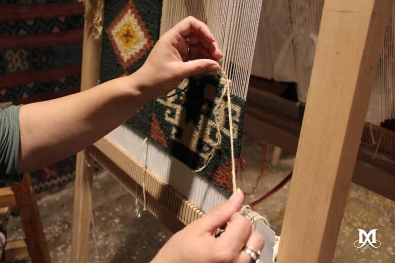 In Yerevan: Discover the Artistry of Armenian Carpet Weaving - Key Points