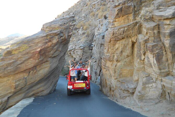Indian Canyons Hiking Tour by Jeep from Palm Desert - An In-Depth Look at the Indian Canyons Jeep Tour