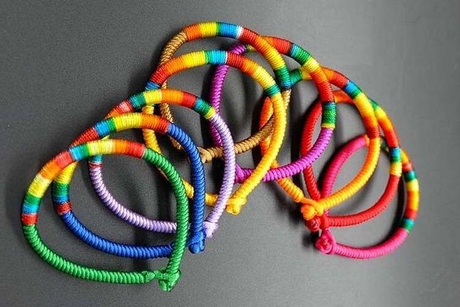 Indian Ethnic and Handmade Jewelry Half-Day Workshop Visit - Meeting and Greeting Artisans