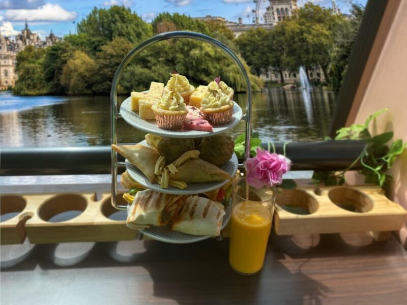 Indian High Chai Panoramic Bus Tour of London - A Closer Look at the Tour Experience