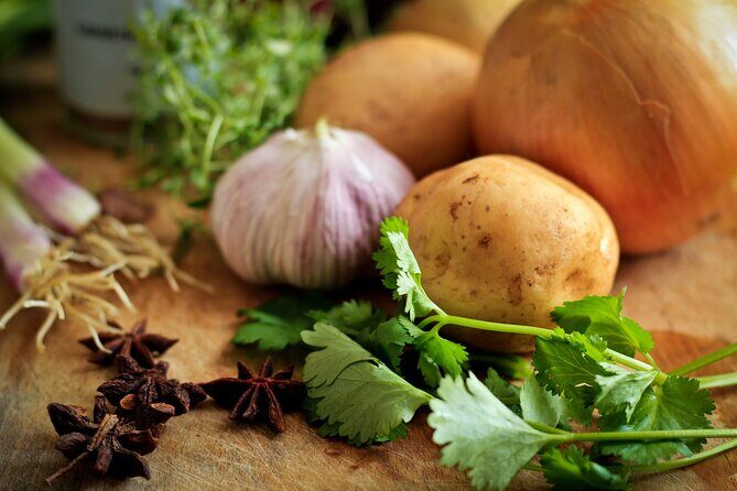 Indian Traditional Hands On Cooking Classes with local Family - Key Points
