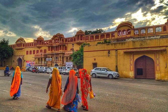 India's Bestseller 5 Days Golden Triangle Tour with Dinner - Transportation and Logistics