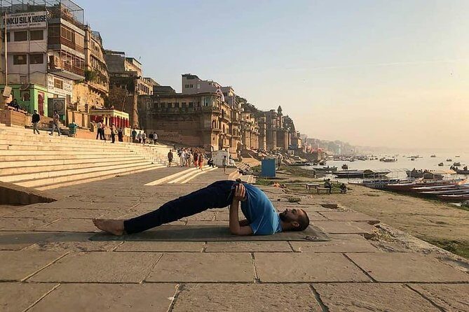 INDIVIDUAL YOGA CLASS - BEGINNER / ADVANCED Sunrise Yoga with Ayush in Varanasi - An In-Depth Look at the Sunrise Yoga Experience in Varanasi