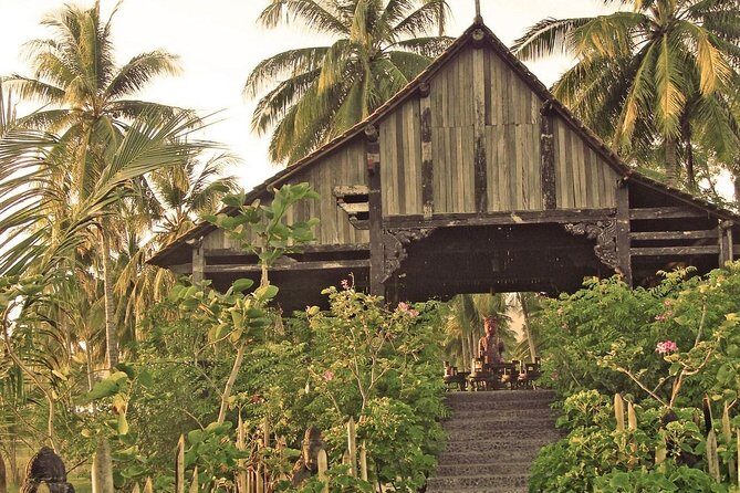 Indonesian Rijsttafel Dining in Lombok - What to Expect from Your Rijsttafel Experience