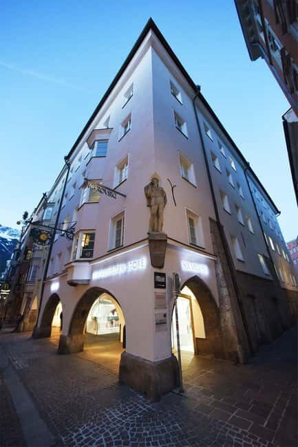 Innsbruck: Swarovski Exclusive Guided Tour with Drink & Gift - Key Points