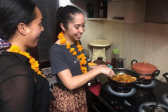 Interactive Cooking Class with a Local Family in Jaipur - Key Points