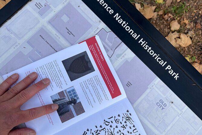 Interactive Mystery Hunt by Independence Hall in Philadelphia - Who Will Love This?