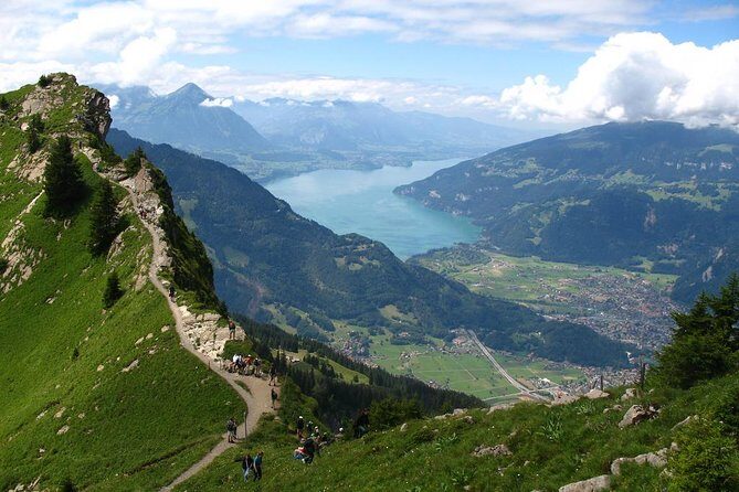 Interlaken and Paragliding Day Trip from Geneva - Who Will Love This Tour?