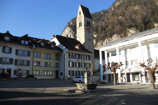 Interlaken Private Tour: Mountains Cows, Thun Lake, and Brienz Lake - FAQs