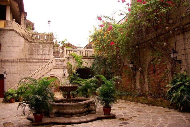 Introduction to Philippine History - Casa Manila: A Glimpse of Colonial Elegance