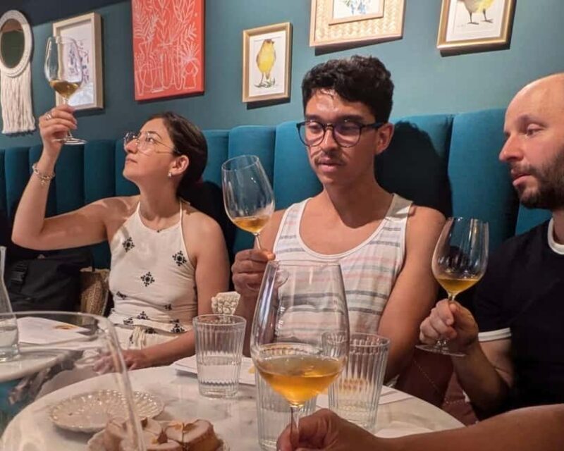 Introductory workshop on wine tasting and wine and canelé pairing - Detailed Breakdown of the Experience