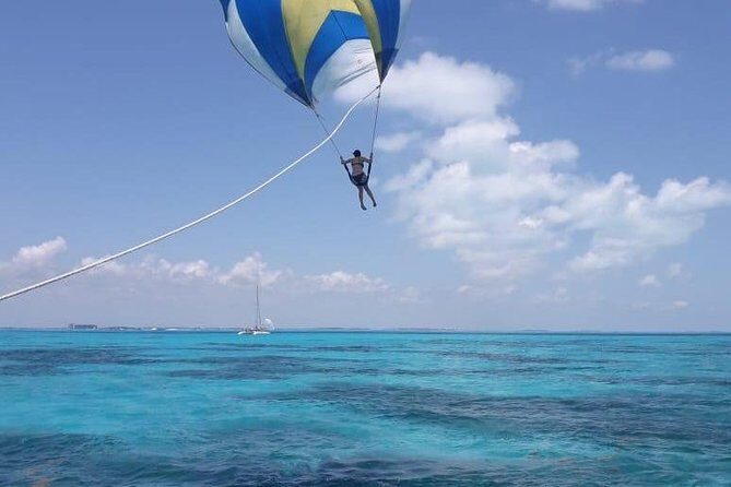 Isla Mujeres adventure by Catamaran. Snorkel, open bar and lunch - Who Will Love This Tour?