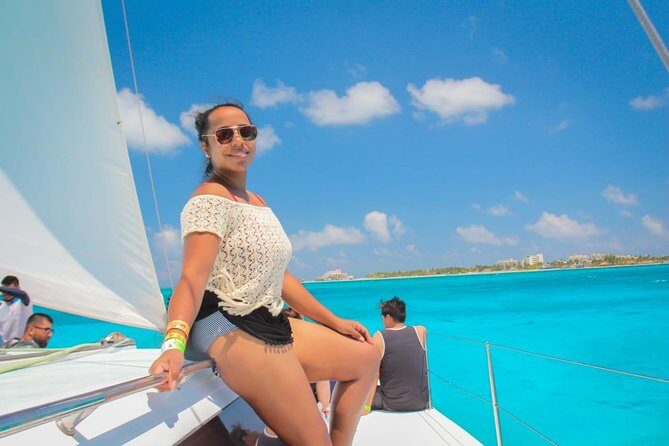 Isla Mujeres Catamaran Luxury Sailing Experience - Visiting Punta Sur: A Cultural and Natural Treasure