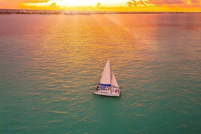 Isla Mujeres Catamaran Tour with Open Bar from Puerto Morelos - FAQs