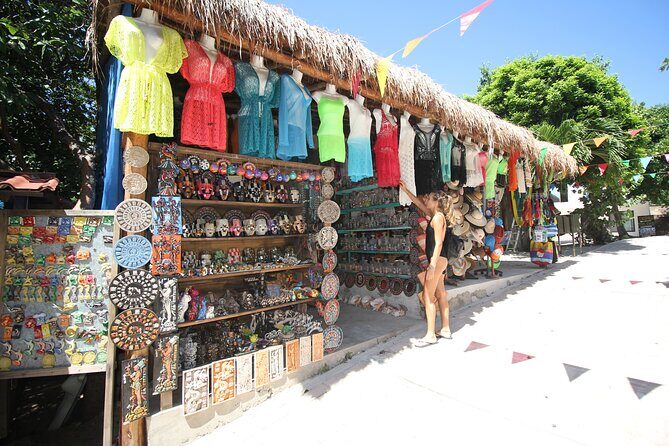 Isla Mujeres Catamaran tour with Open Bar, Lunch and Snorkeling - The Sum Up