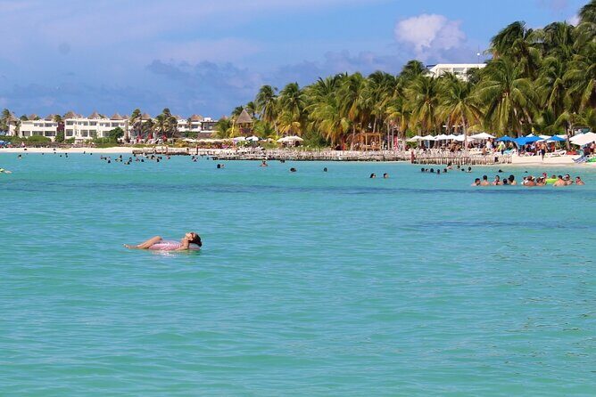 Isla Mujeres Catamaran Tour with Snorkeling at MUSA, Buffet Lunch & Open Bar - Practical Details & Tips
