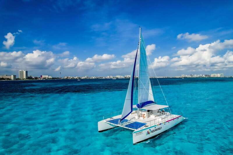 Isla Mujeres: Catamaran with Open Bar, Snorkeling and Lunch - Key Points