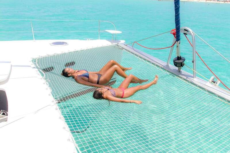 Isla Mujeres: Catamaran with Open Bar, Snorkeling and Lunch - FAQ