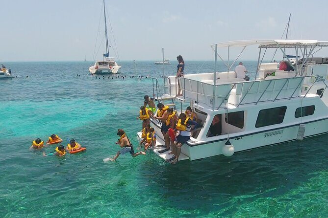 Isla Mujeres Full Day Tour on Yacht with Snorkel and Buffet - Key Points