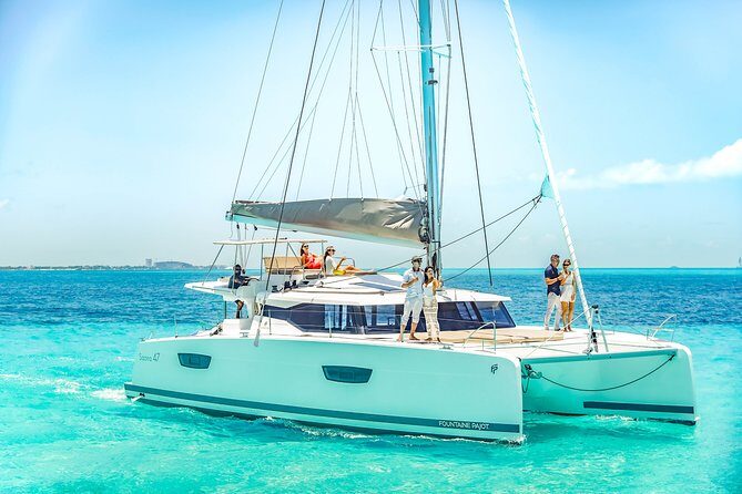 Isla Mujeres luxury catamaran with premium open bar and lunch - An In-Depth Look at the Tour