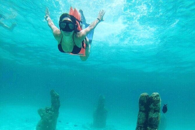 Isla Mujeres party on board! Catamaran,Lagoon,Snorkel & Downtown - Authenticity and Experience Quality