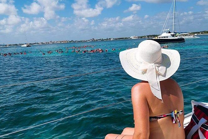Isla Mujeres Premium Catamaran - FAQ