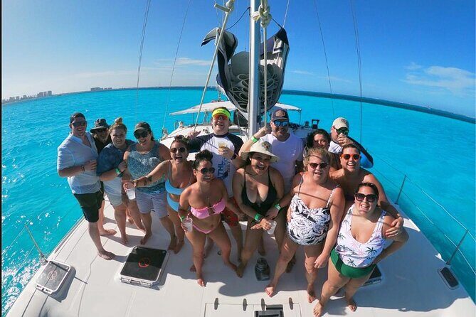 Isla Mujeres Premium Catamaran Tour with transportation from Playa del Carmen - Lunch and Drinks